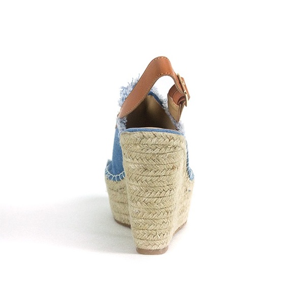 Penny Loves Kenny Notch - Picture 3 of 6